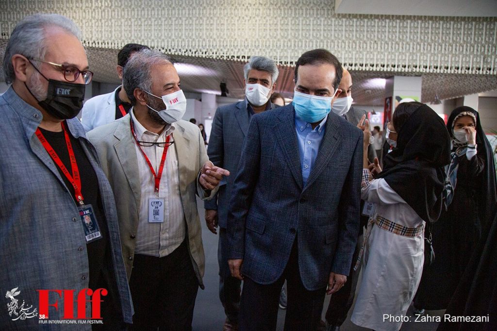 بازدید حسین انتظامی از سی‌وهشتمین جشنواره جهانی فیلم فجر