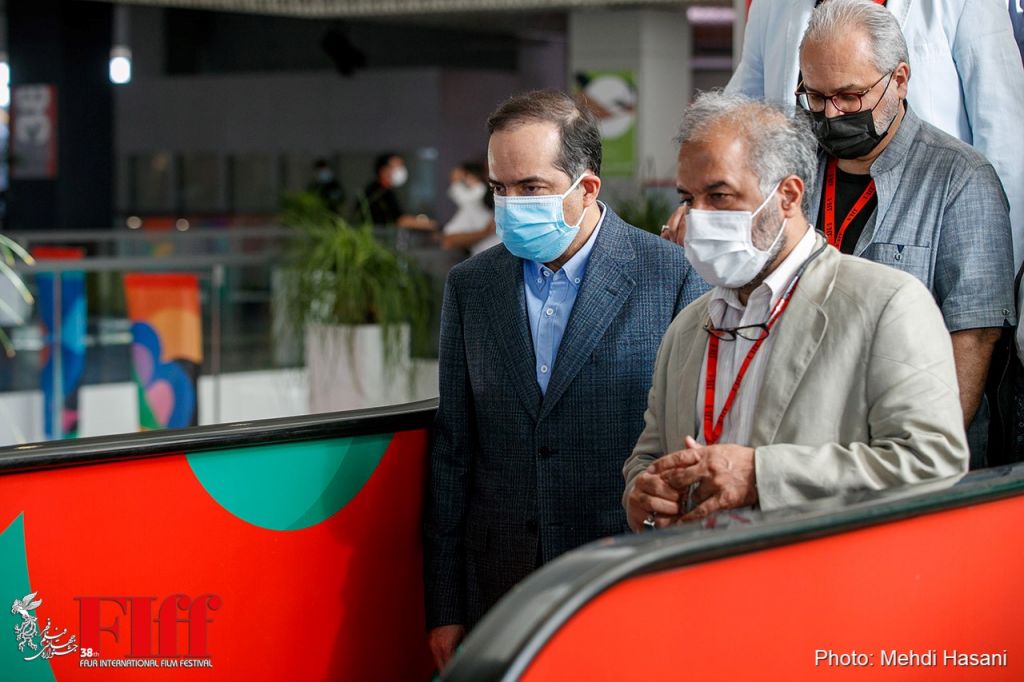 بازدید حسین انتظامی از سی‌وهشتمین جشنواره جهانی فیلم فجر