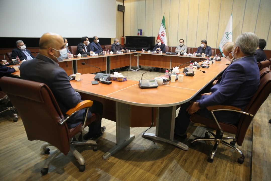 آغاز به کار