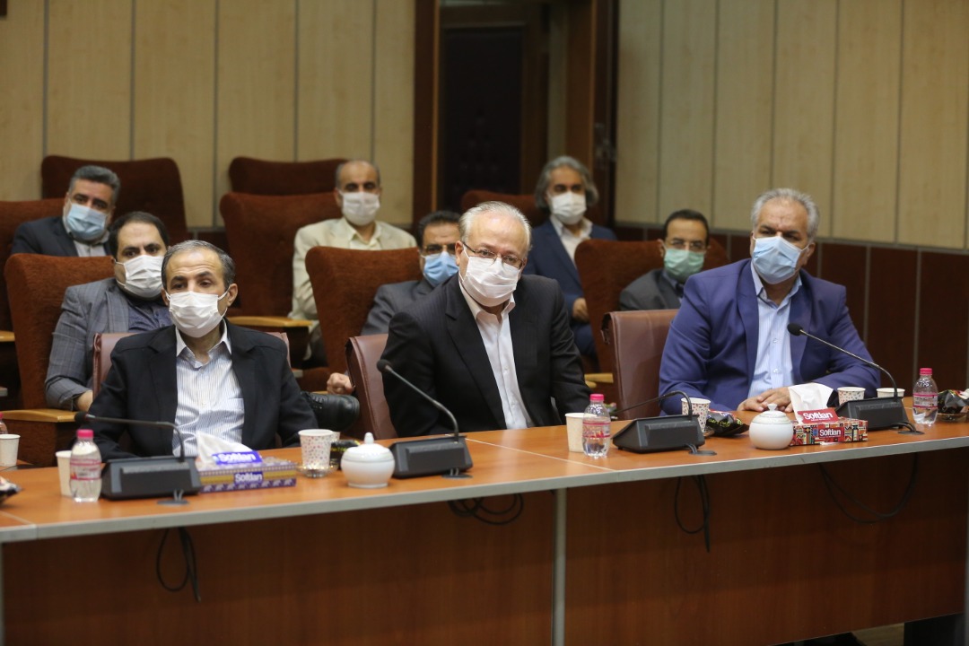 آغاز به کار