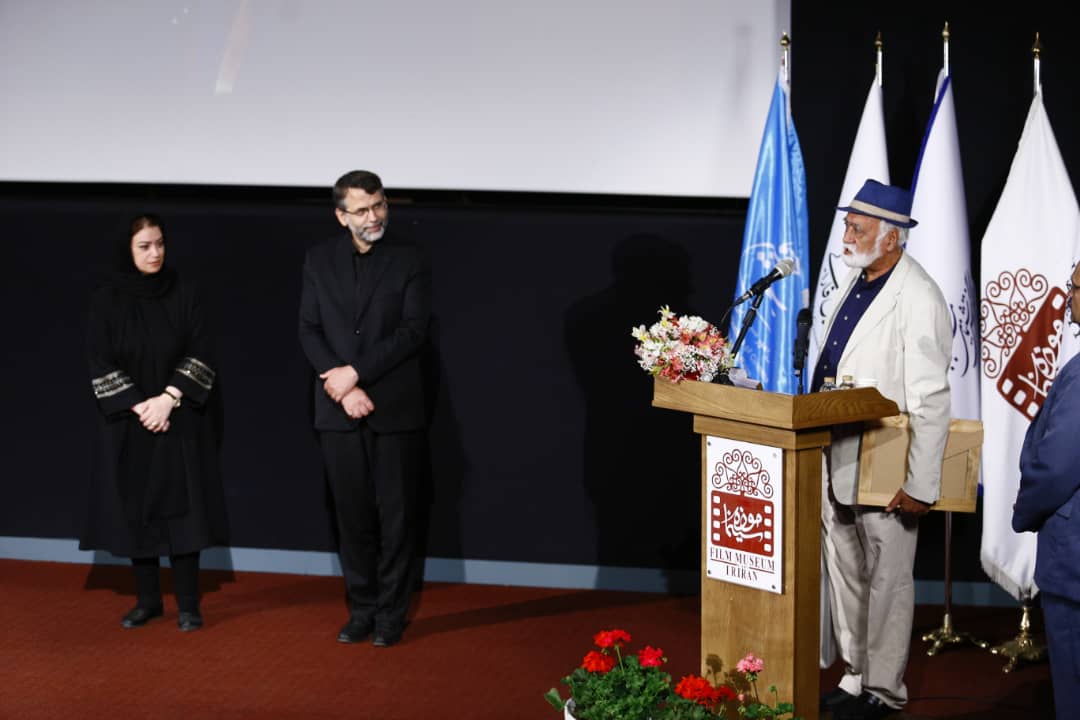 مراسم تجلیل از خبرنگاران حوزه سینما /گزارش تصویری