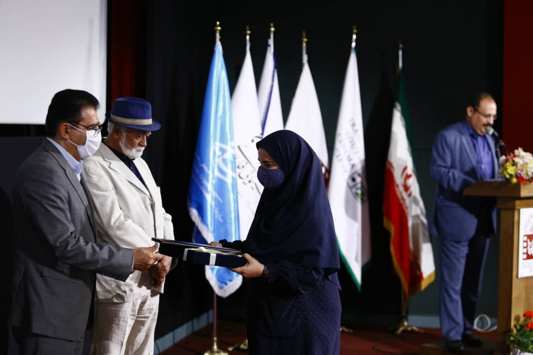 مراسم تجلیل از خبرنگاران حوزه سینما /گزارش تصویری